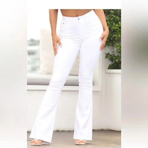 Mystique stretch flare jeans white- Size 5 - Picture 2 of 4